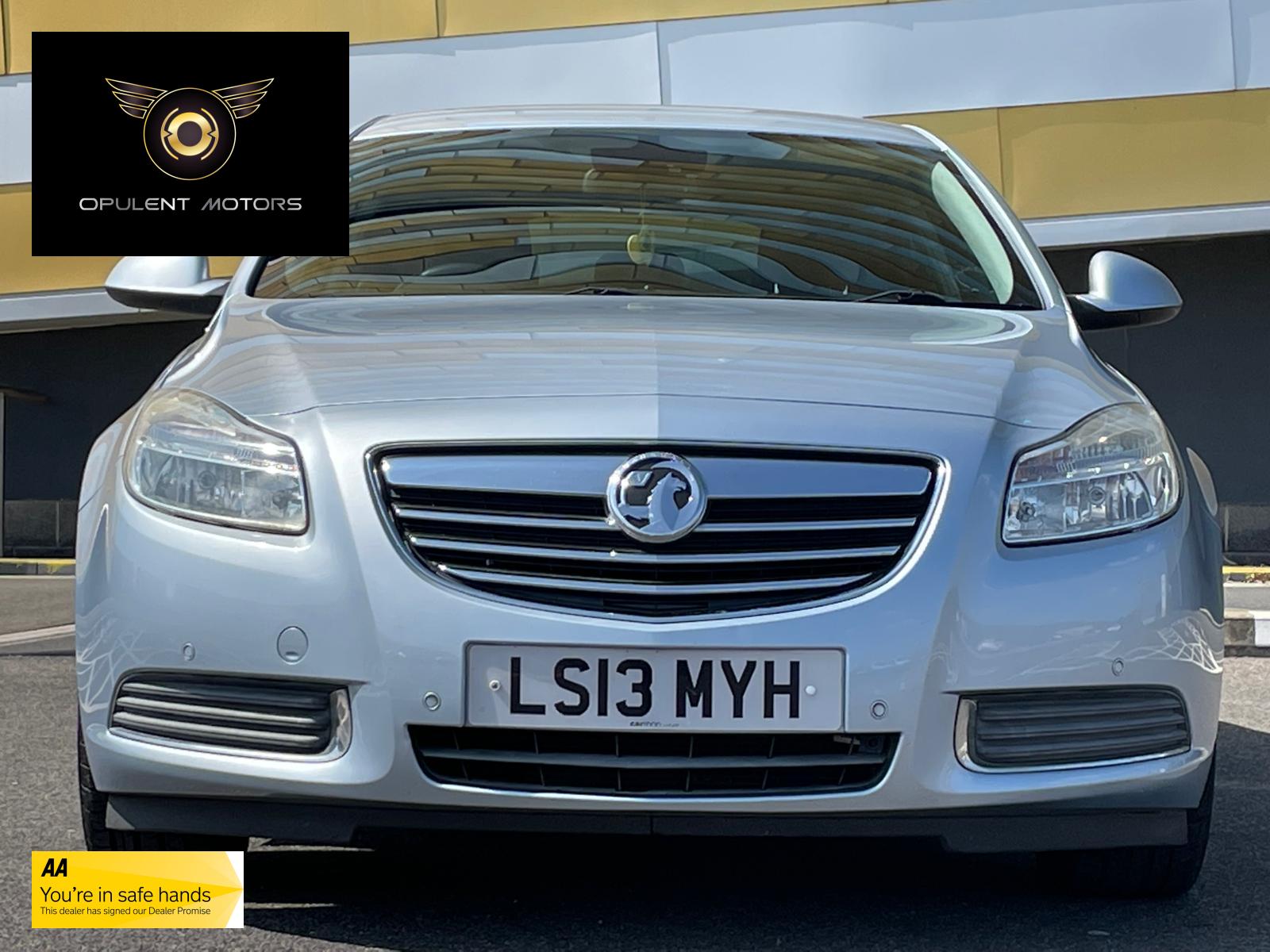 Vauxhall Insignia 2.0 CDTi SE Nav Hatchback 5dr Diesel Auto Euro 5 (160 ps)