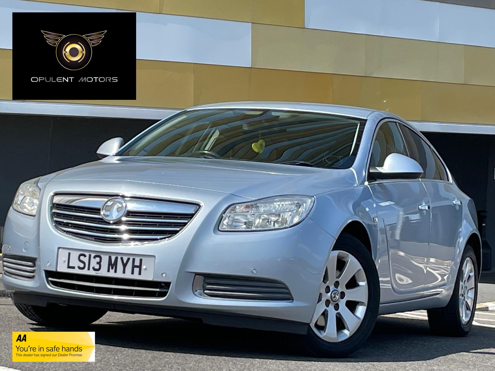 Vauxhall Insignia 2.0 CDTi SE Nav Hatchback 5dr Diesel Auto Euro 5 (160 ps)