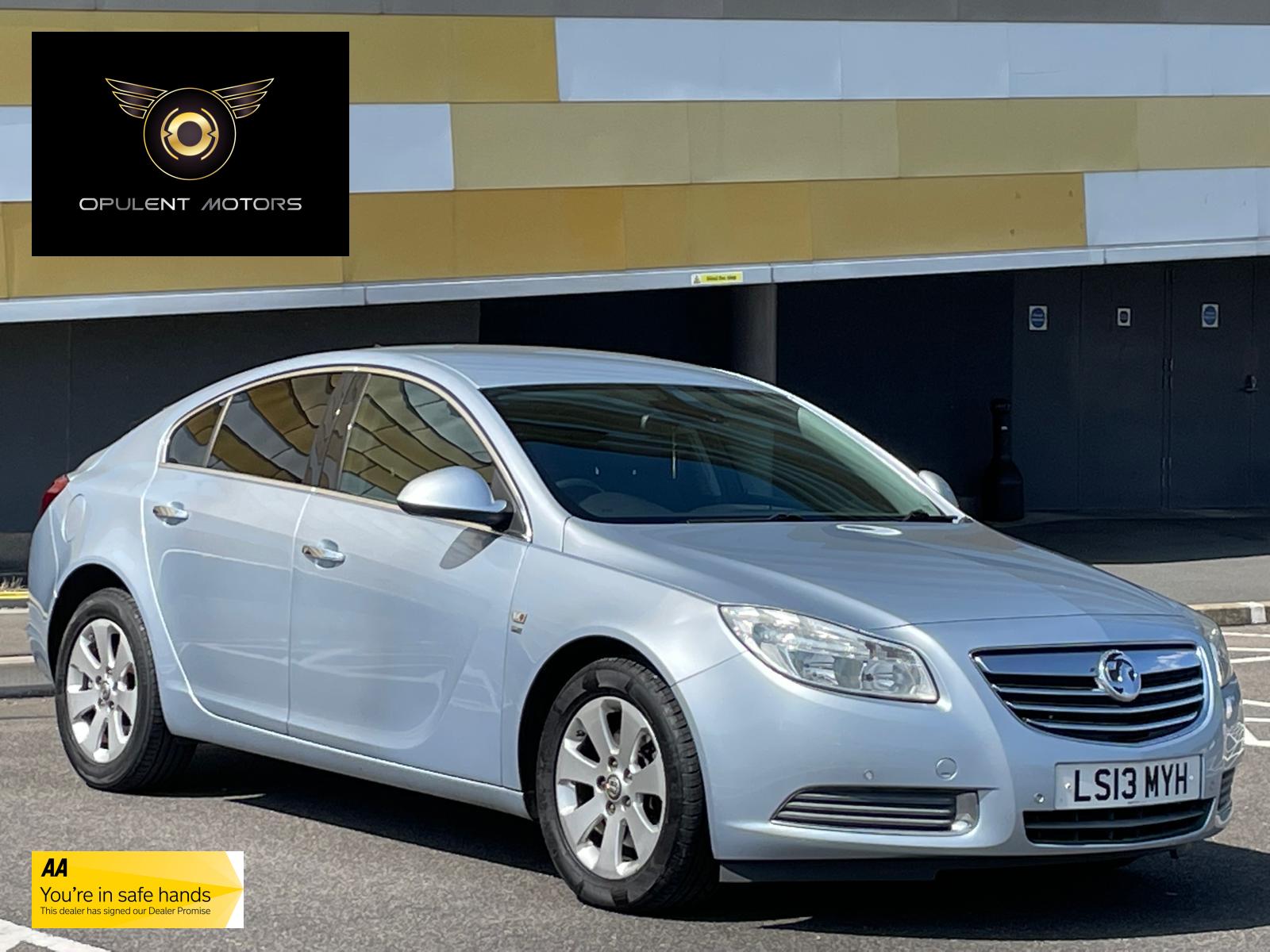 Vauxhall Insignia 2.0 CDTi SE Nav Hatchback 5dr Diesel Auto Euro 5 (160 ps)