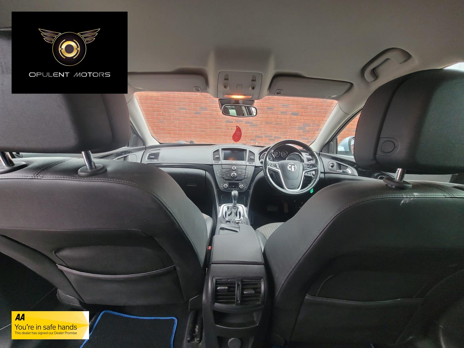 Vauxhall Insignia 2.0 CDTi SE Nav Hatchback 5dr Diesel Auto Euro 5 (160 ps)