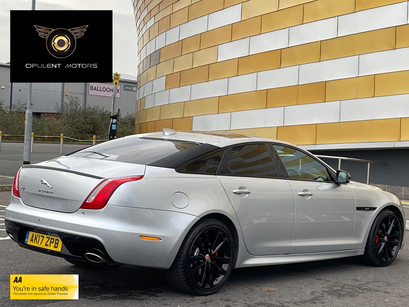 Jaguar XJ 3.0 V6 R-Sport Saloon 4dr Petrol Auto Euro 6 (s/s) (340 ps)