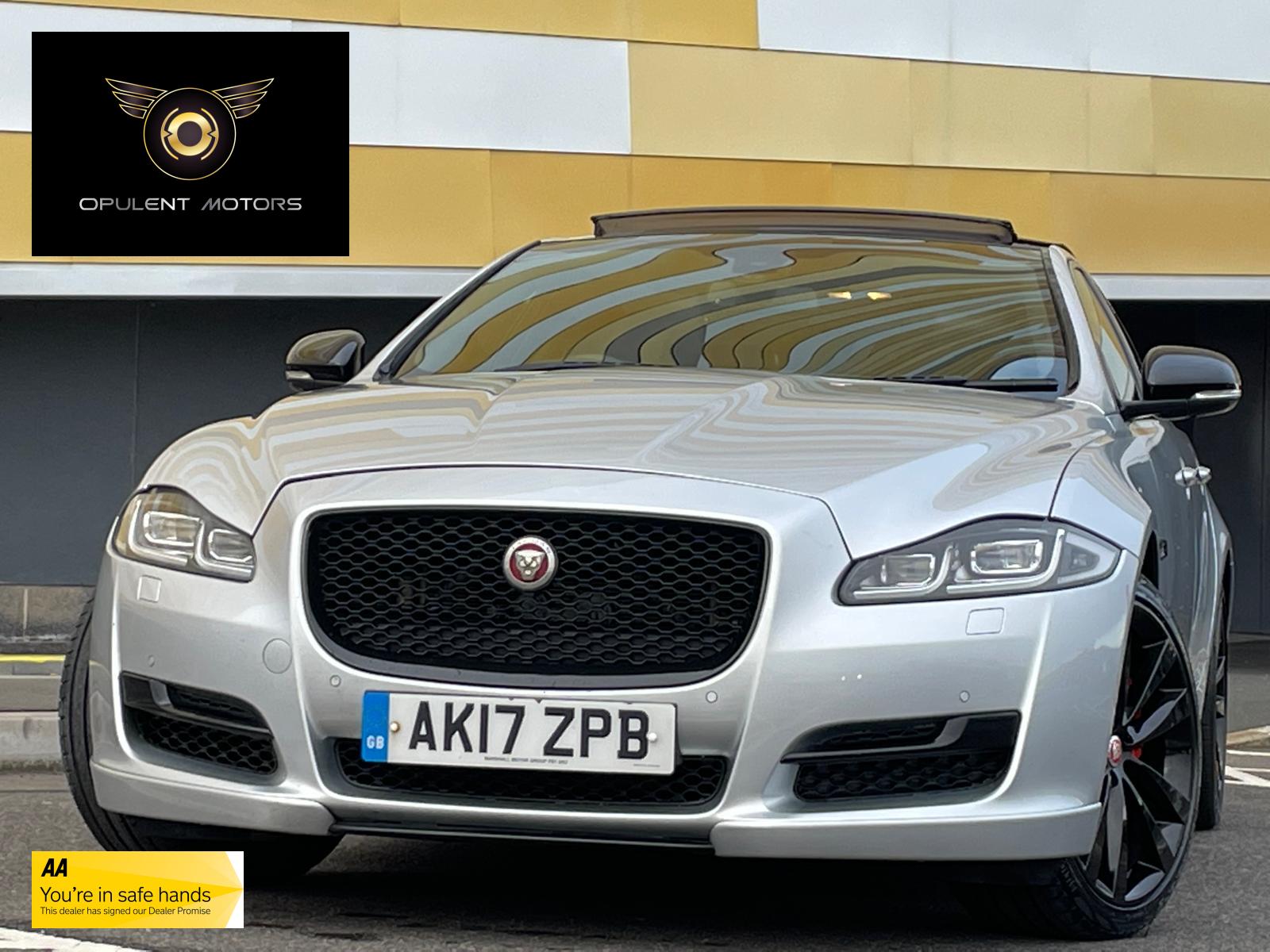 Jaguar XJ 3.0 V6 R-Sport Saloon 4dr Petrol Auto Euro 6 (s/s) (340 ps)