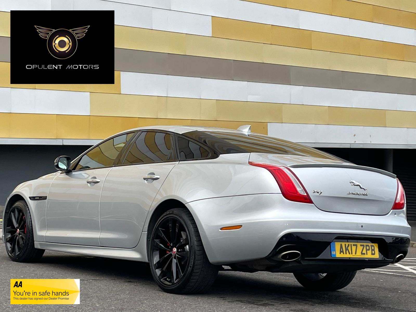 Jaguar XJ 3.0 V6 R-Sport Saloon 4dr Petrol Auto Euro 6 (s/s) (340 ps)