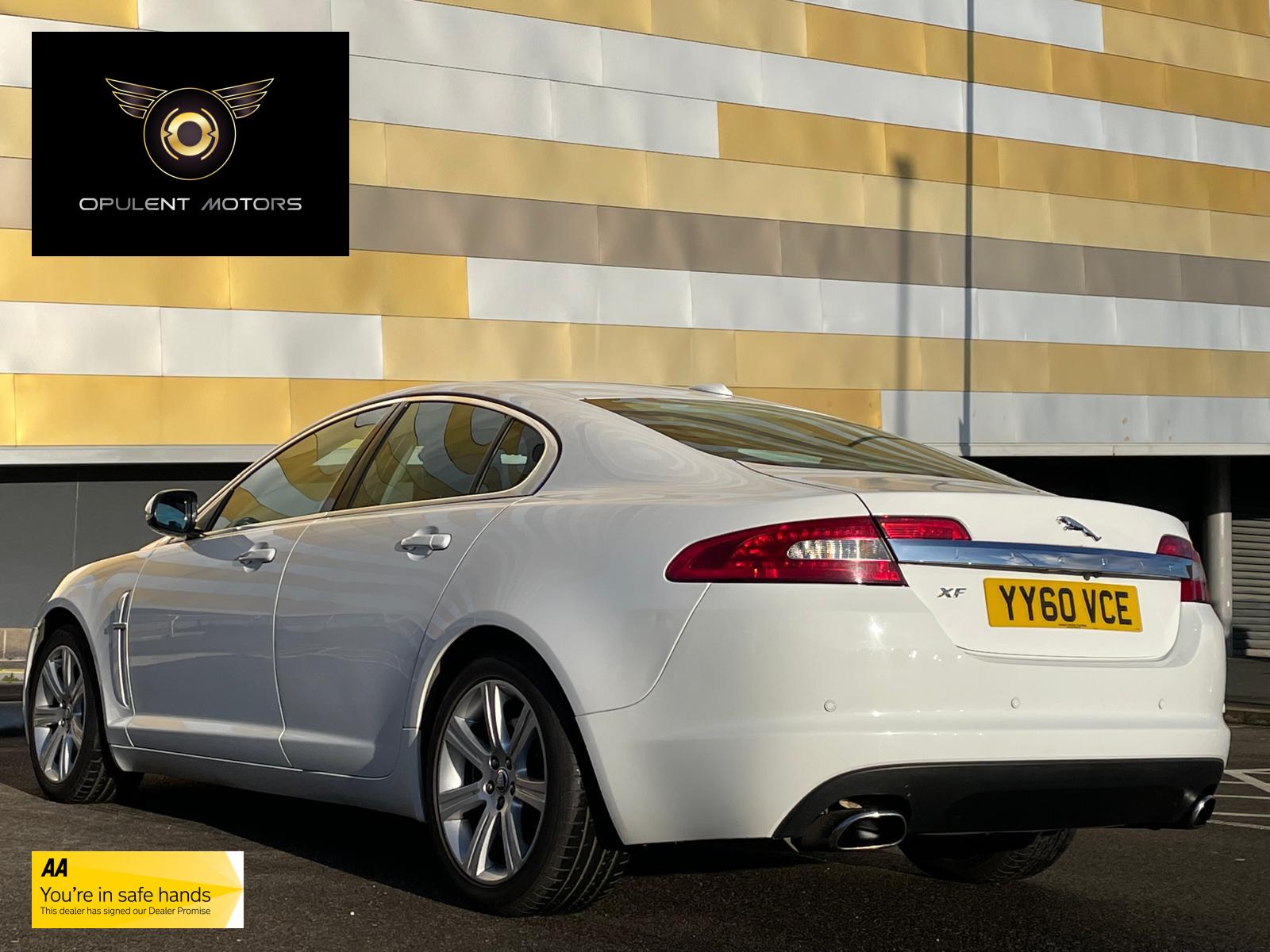 Jaguar XF 3.0d V6 Luxury Saloon 4dr Diesel Auto Euro 5 (240 ps)