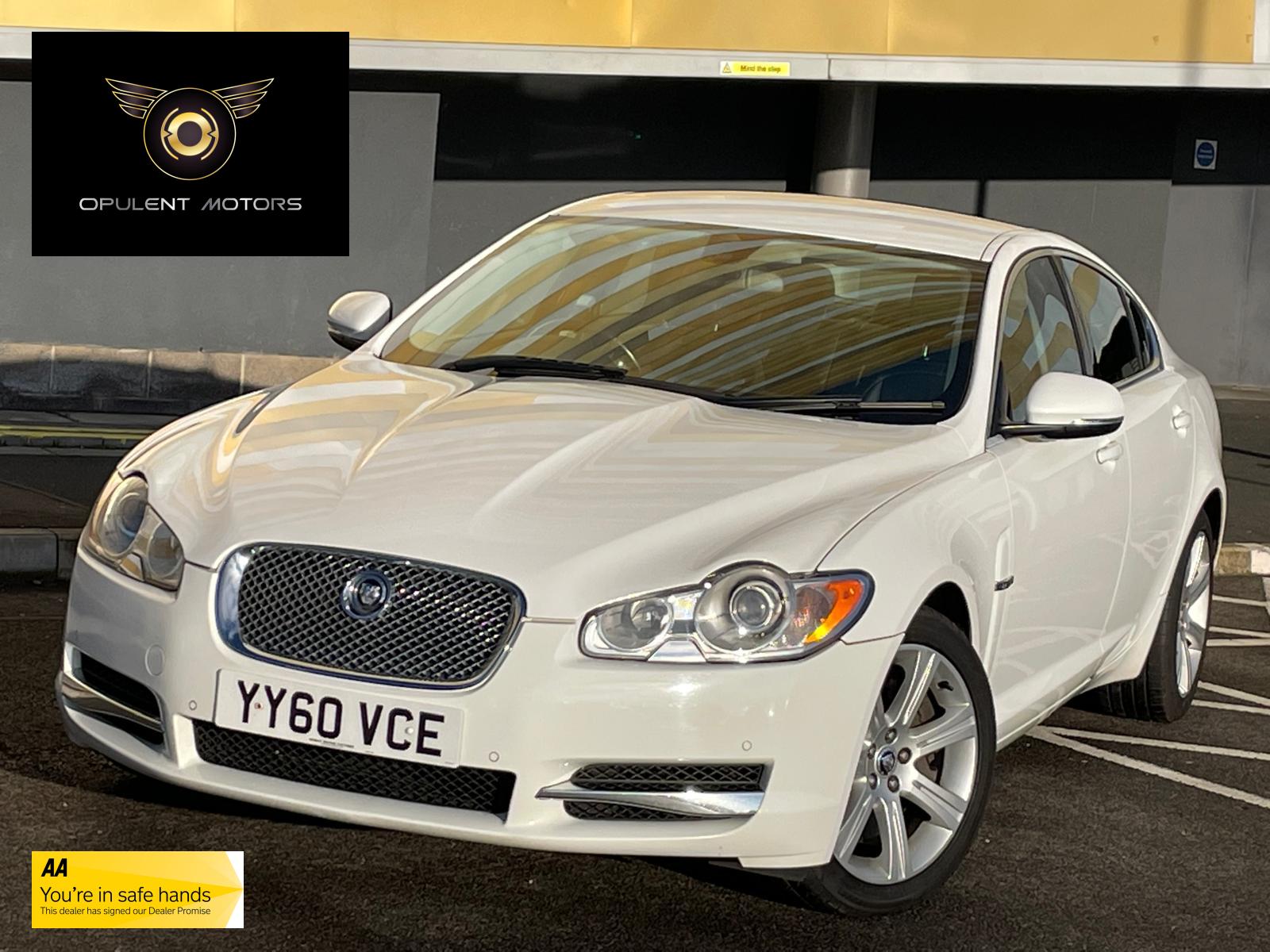 Jaguar XF 3.0d V6 Luxury Saloon 4dr Diesel Auto Euro 5 (240 ps)