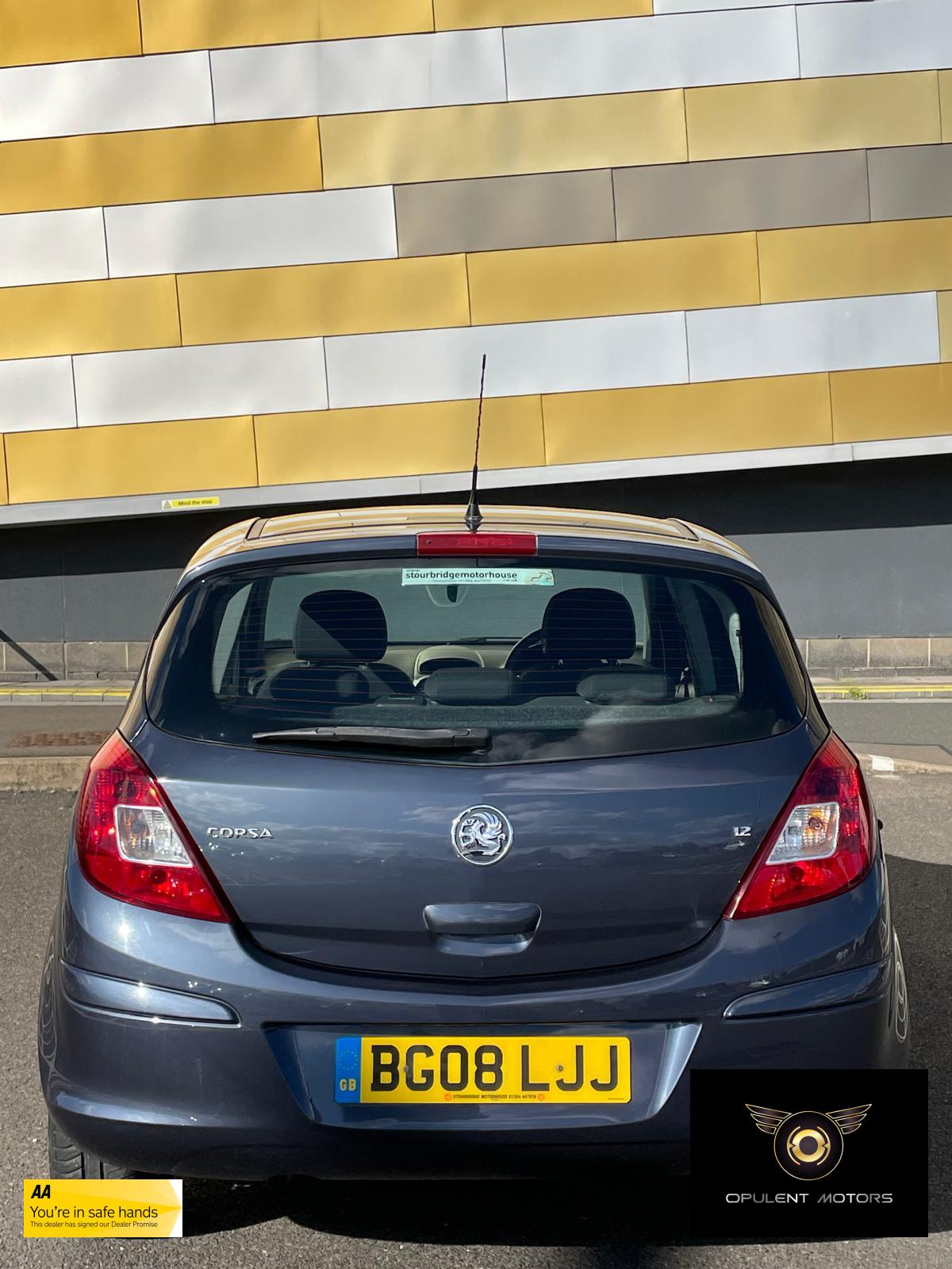 Vauxhall Corsa 1.2i 16v Breeze Hatchback 5dr Petrol Manual (139 g/km, 79 bhp)