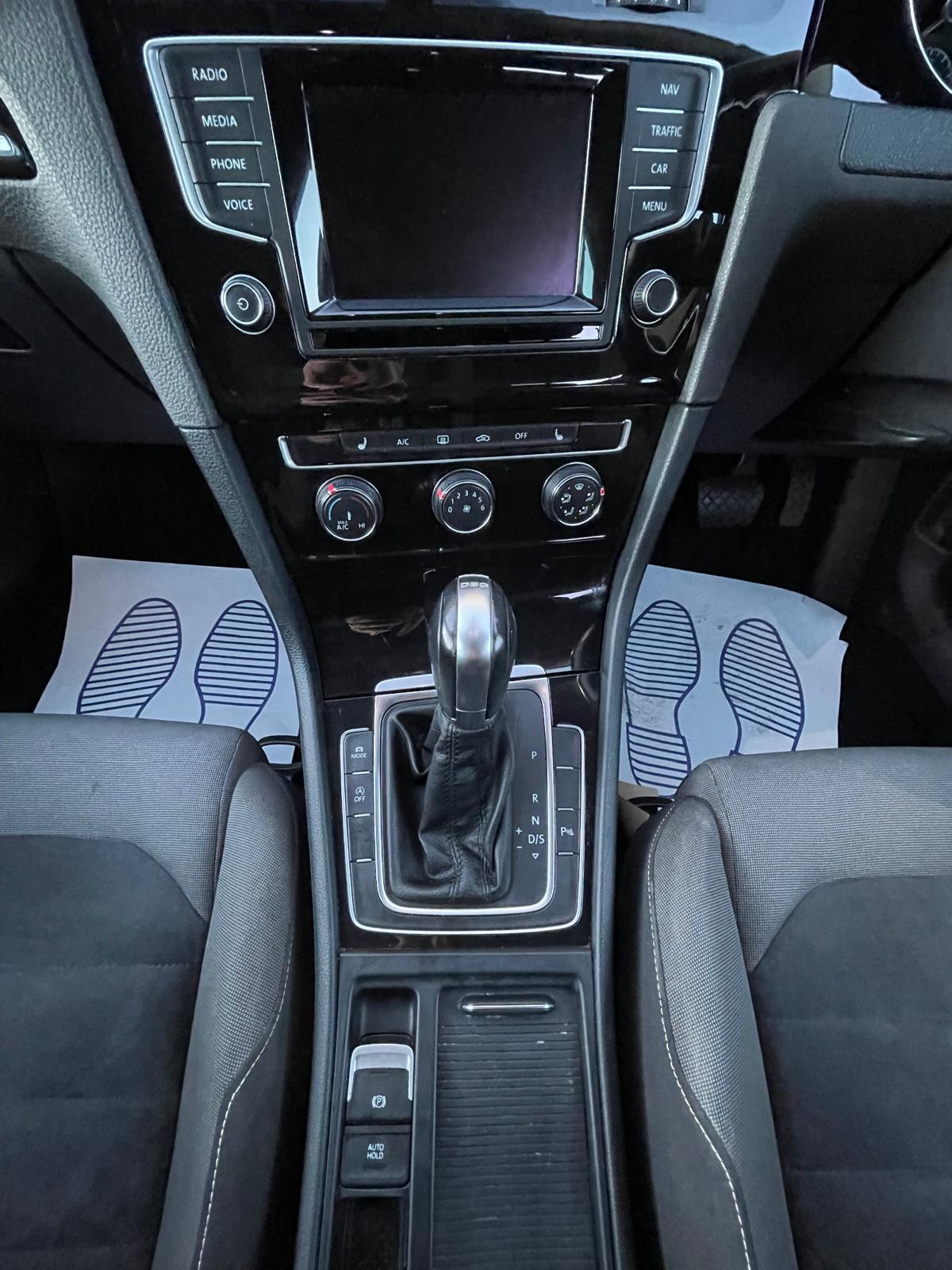 Volkswagen Golf 2.0 TDI BlueMotion Tech GT Hatchback 5dr Diesel DSG Euro 5 (s/s) (150 ps)