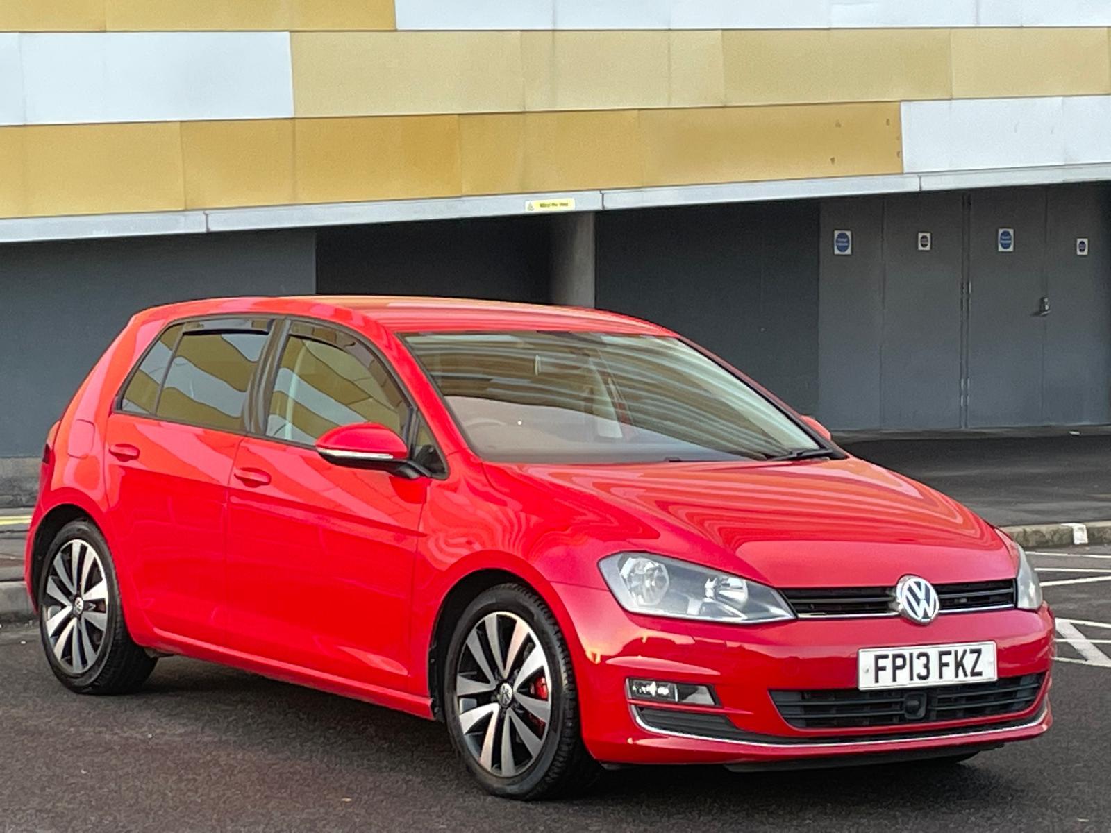 Volkswagen Golf 2.0 TDI BlueMotion Tech GT Hatchback 5dr Diesel DSG Euro 5 (s/s) (150 ps)