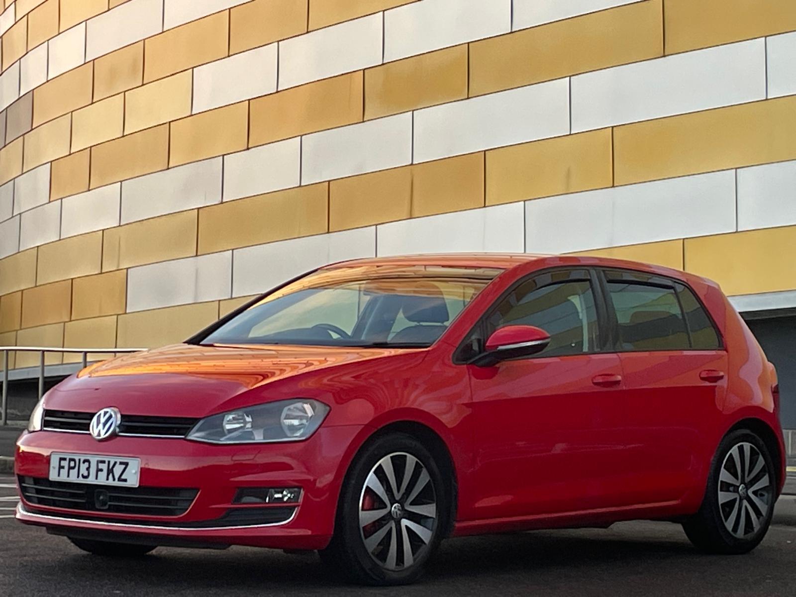 Volkswagen Golf 2.0 TDI BlueMotion Tech GT Hatchback 5dr Diesel DSG Euro 5 (s/s) (150 ps)