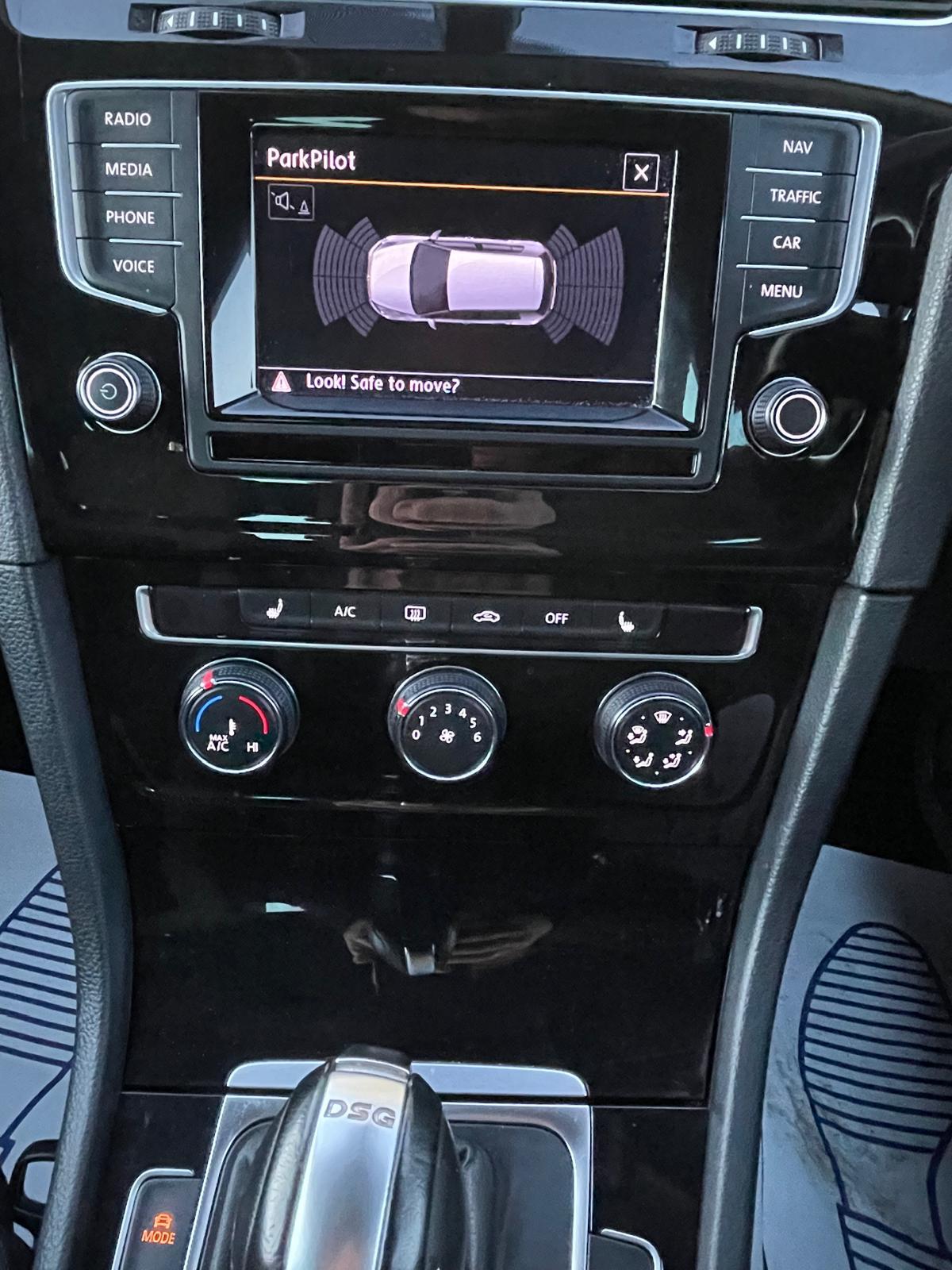 Volkswagen Golf 2.0 TDI BlueMotion Tech GT Hatchback 5dr Diesel DSG Euro 5 (s/s) (150 ps)