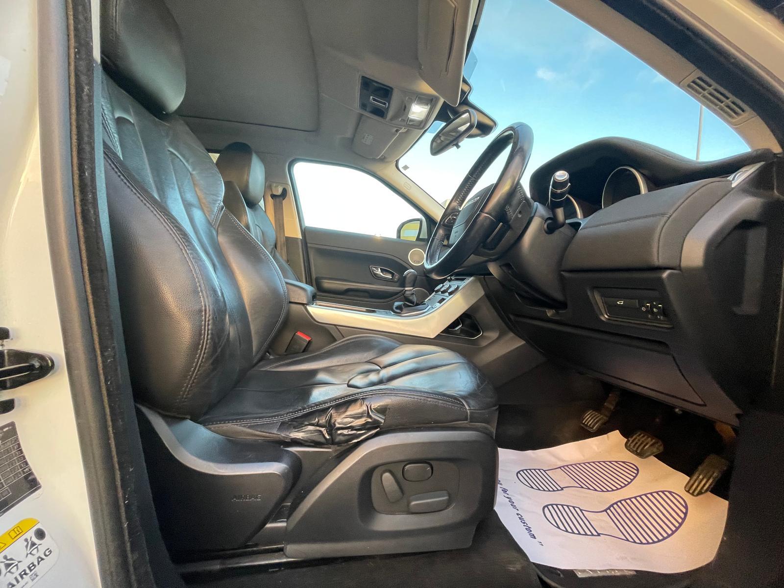 Land Rover Range Rover Evoque 2.2 TD4 Pure SUV 5dr Diesel Manual 4WD Euro 5 (s/s) (150 ps)