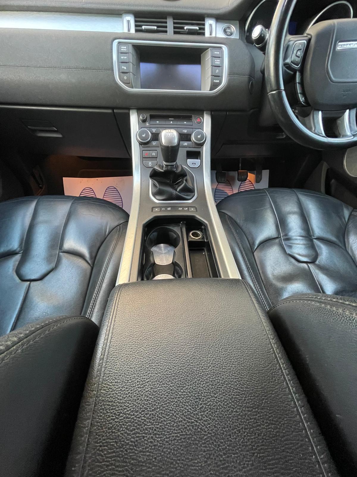 Land Rover Range Rover Evoque 2.2 TD4 Pure SUV 5dr Diesel Manual 4WD Euro 5 (s/s) (150 ps)