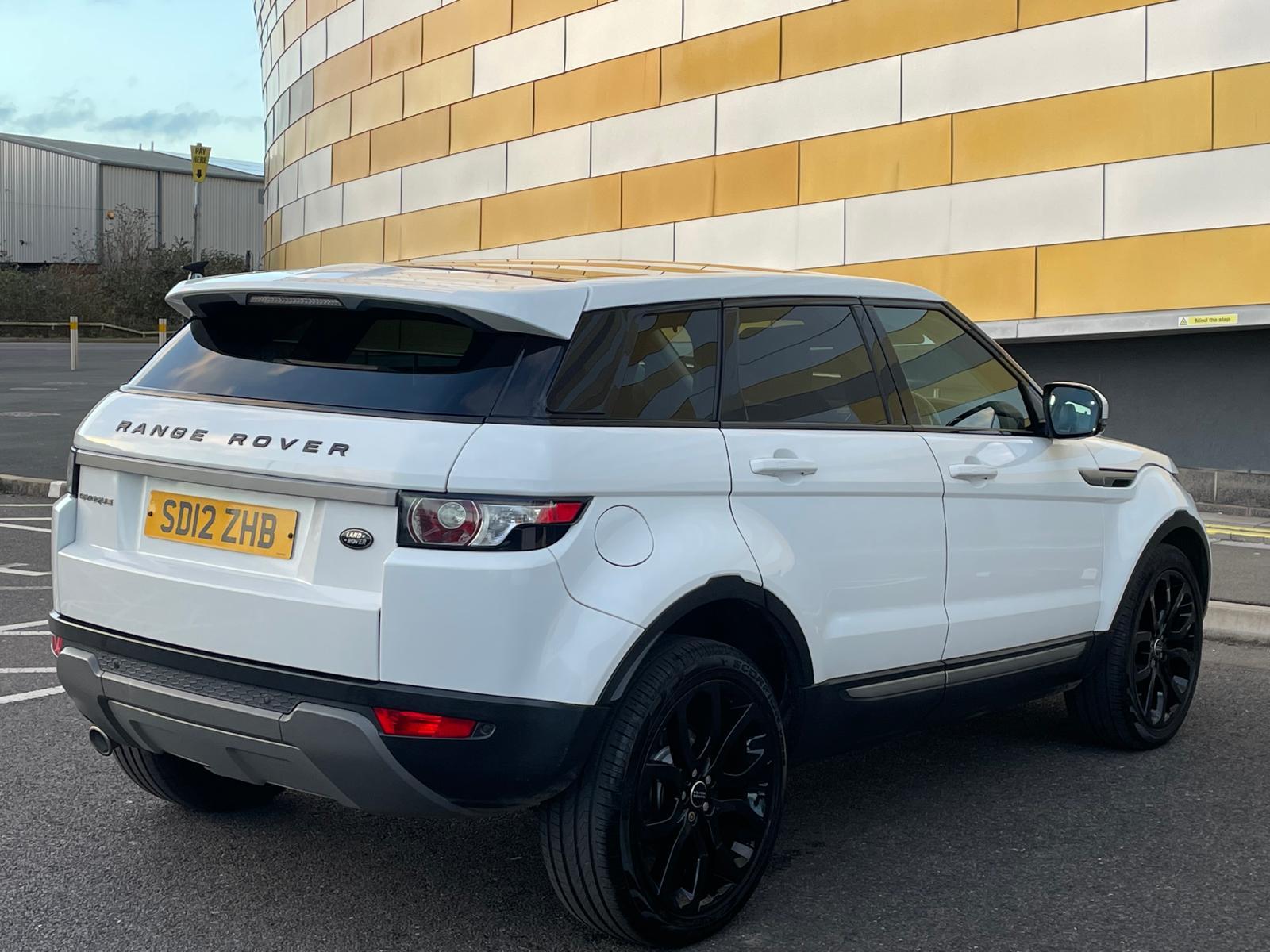 Land Rover Range Rover Evoque 2.2 TD4 Pure SUV 5dr Diesel Manual 4WD Euro 5 (s/s) (150 ps)