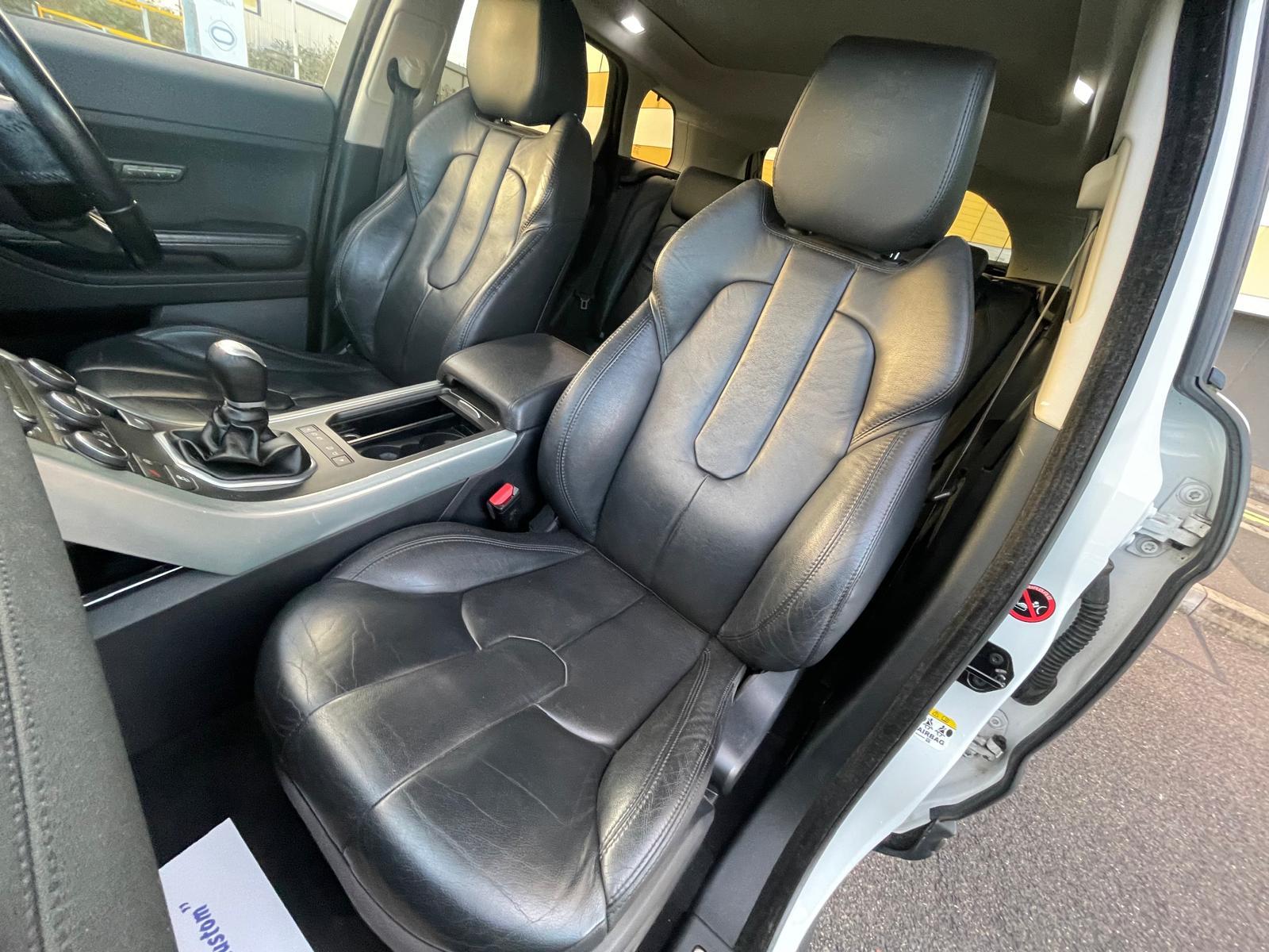 Land Rover Range Rover Evoque 2.2 TD4 Pure SUV 5dr Diesel Manual 4WD Euro 5 (s/s) (150 ps)