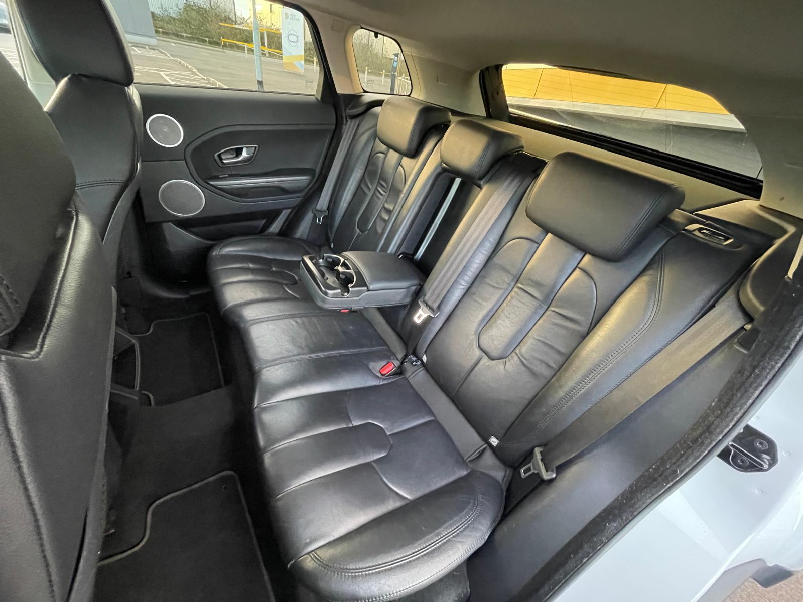 Land Rover Range Rover Evoque 2.2 TD4 Pure SUV 5dr Diesel Manual 4WD Euro 5 (s/s) (150 ps)