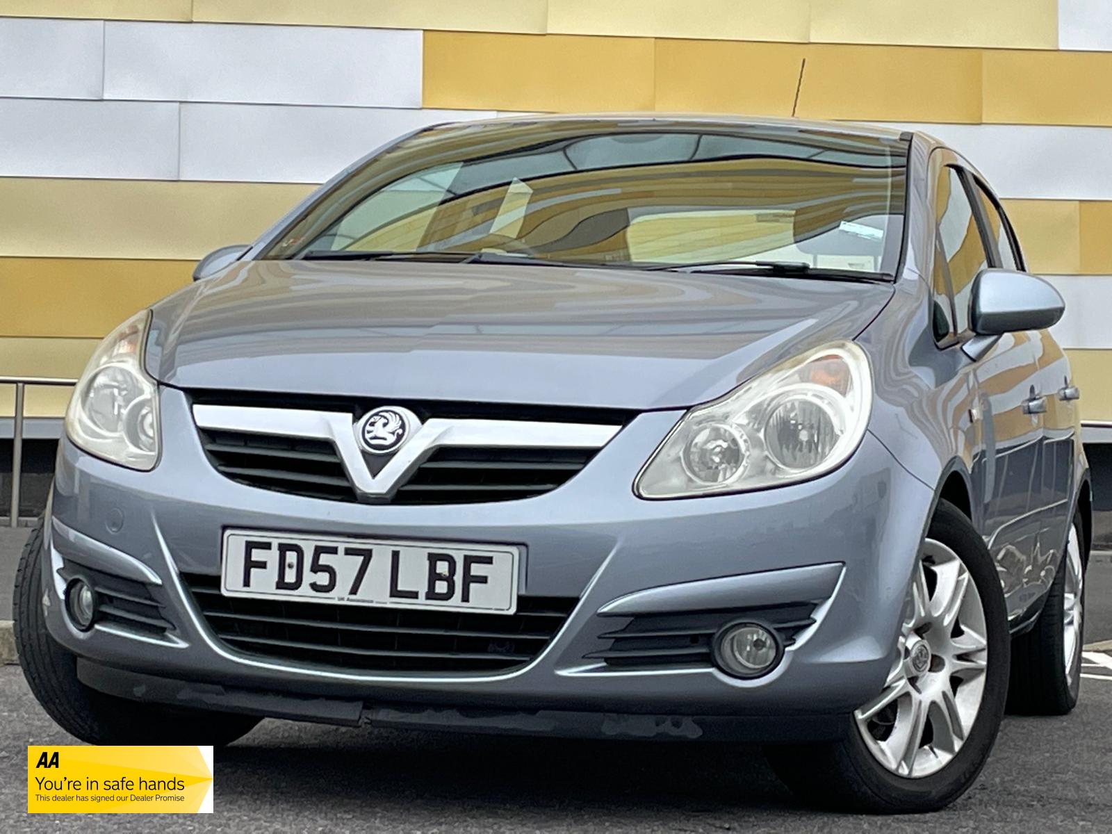 Vauxhall Corsa 1.2i 16v Design Hatchback 5dr Petrol Manual (a/c) (139 g/km, 79 bhp)