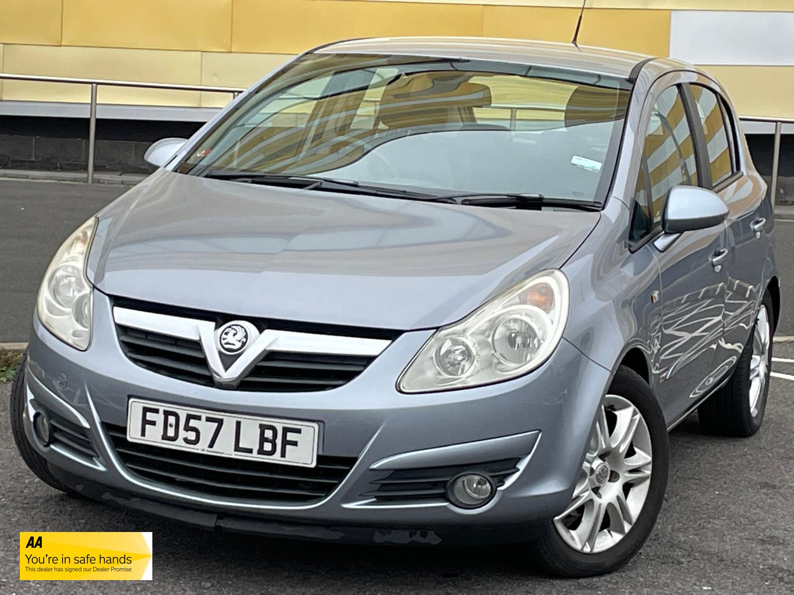 Vauxhall Corsa 1.2i 16v Design Hatchback 5dr Petrol Manual (a/c) (139 g/km, 79 bhp)