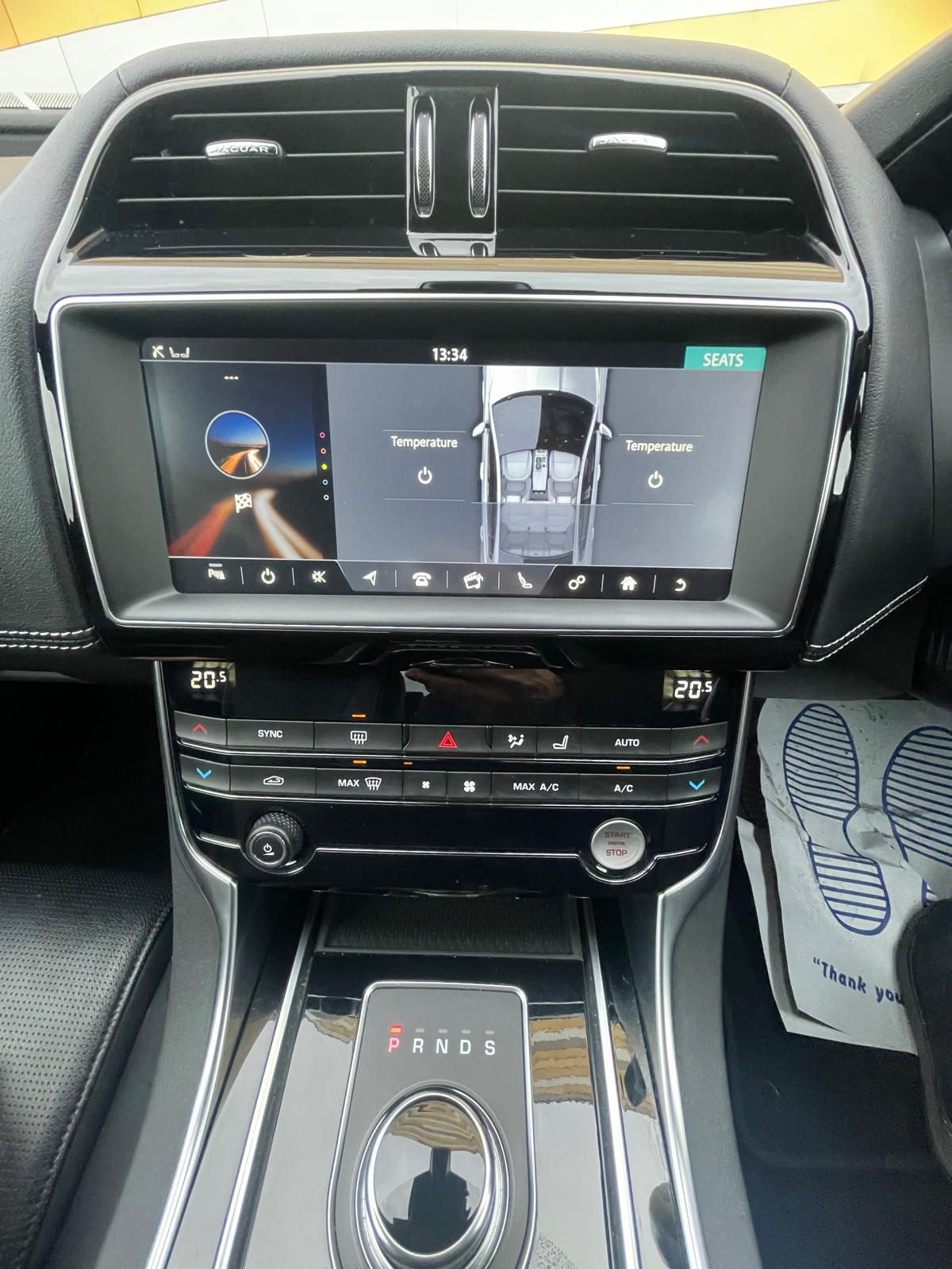 Jaguar XE 2.0i GPF R-Sport Saloon 4dr Petrol Auto Euro 6 (s/s) (250 ps)