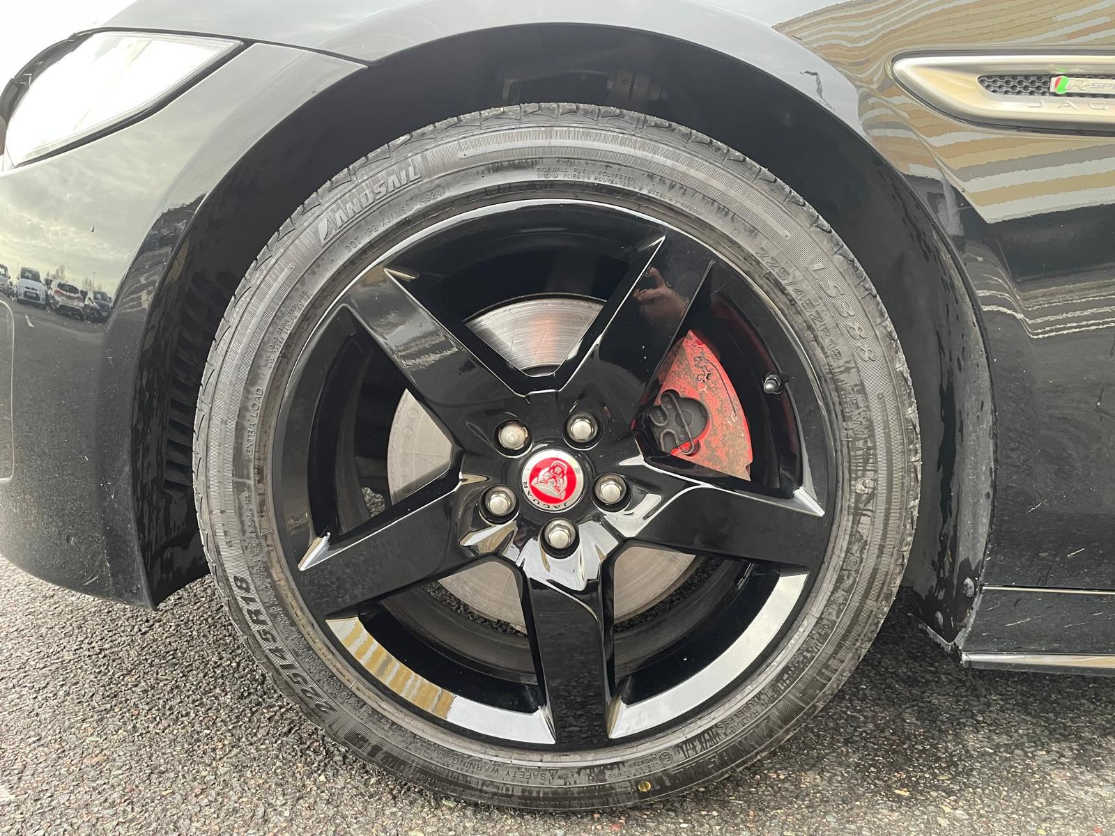 Jaguar XE 2.0i GPF R-Sport Saloon 4dr Petrol Auto Euro 6 (s/s) (250 ps)