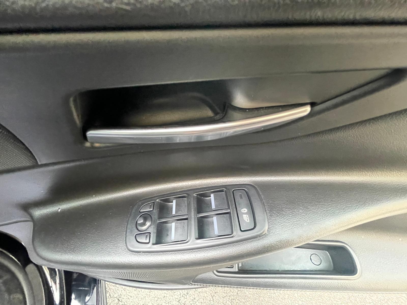 Jaguar XE 2.0i GPF R-Sport Saloon 4dr Petrol Auto Euro 6 (s/s) (250 ps)