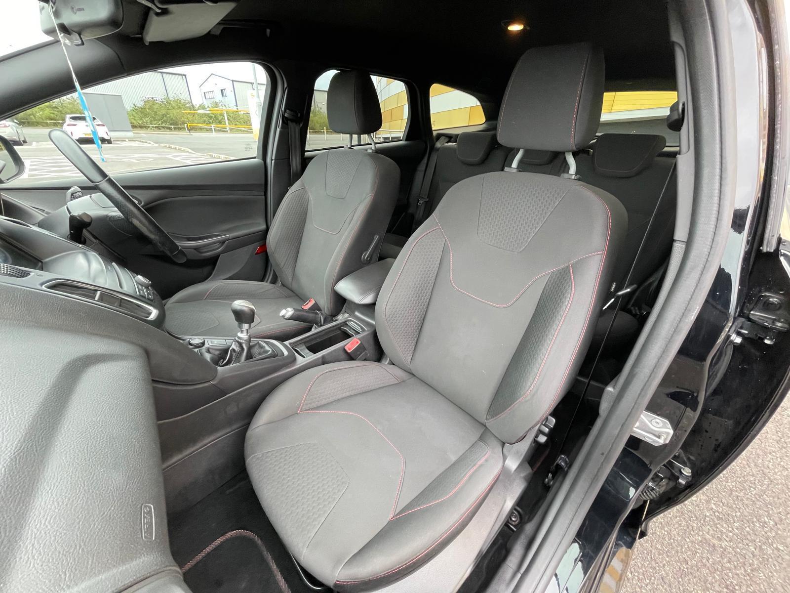 Ford Focus 1.5 TDCi EcoBoost ST-Line Estate 5dr Diesel Manual Euro 6 (s/s) (120 ps)