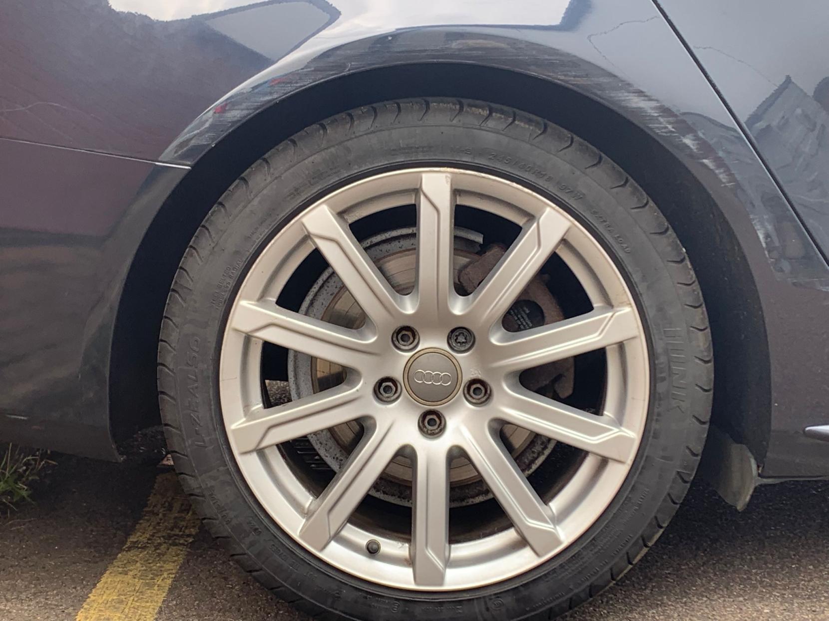 Audi A4 Avant 2.0 TDI S line Estate 5dr Diesel Manual Euro 5 (s/s) (143 ps)