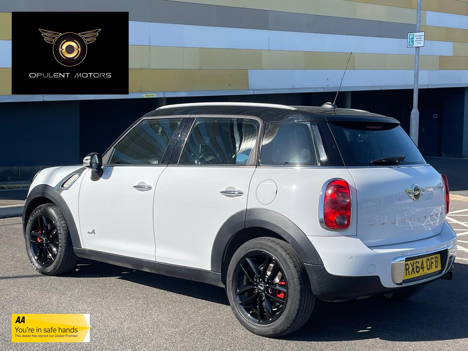 MINI Countryman 1.6 Cooper SUV 5dr Petrol Auto ALL4 Euro 6 (122 ps)
