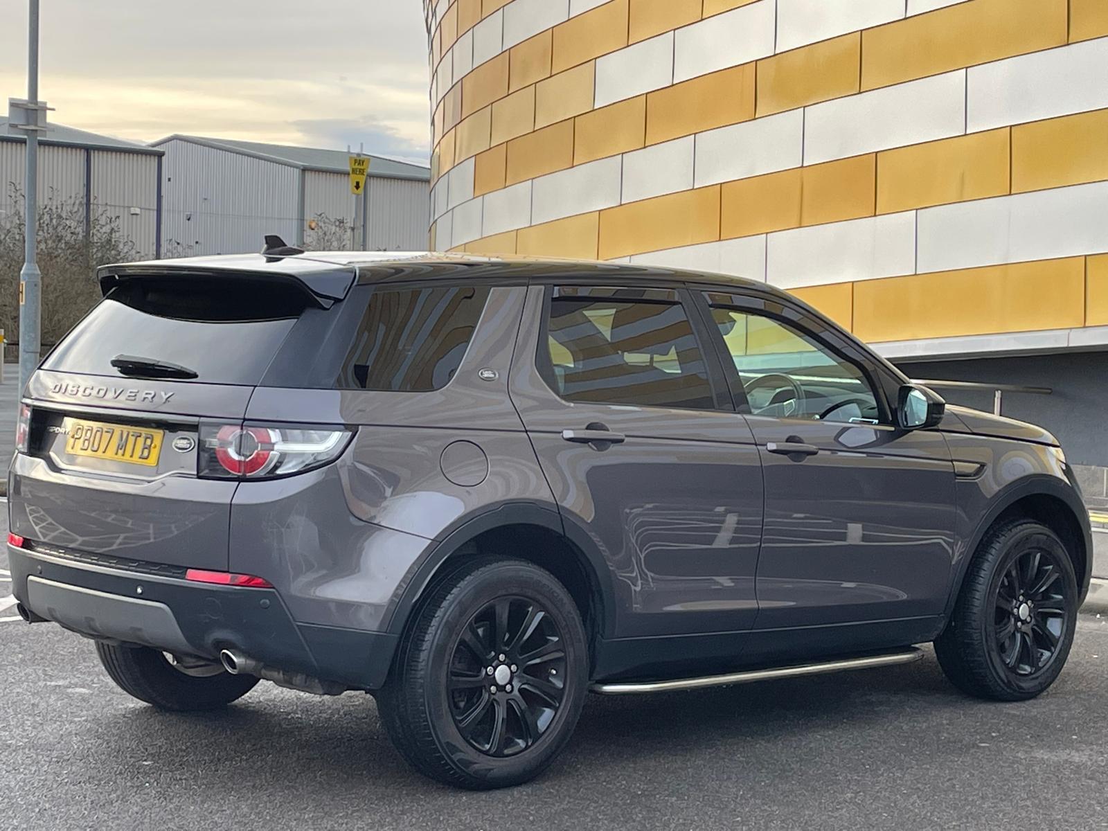 Land Rover Discovery Sport 2.0 TD4 SE Tech SUV 5dr Diesel Auto 4WD Euro 6 (s/s) (180 ps)