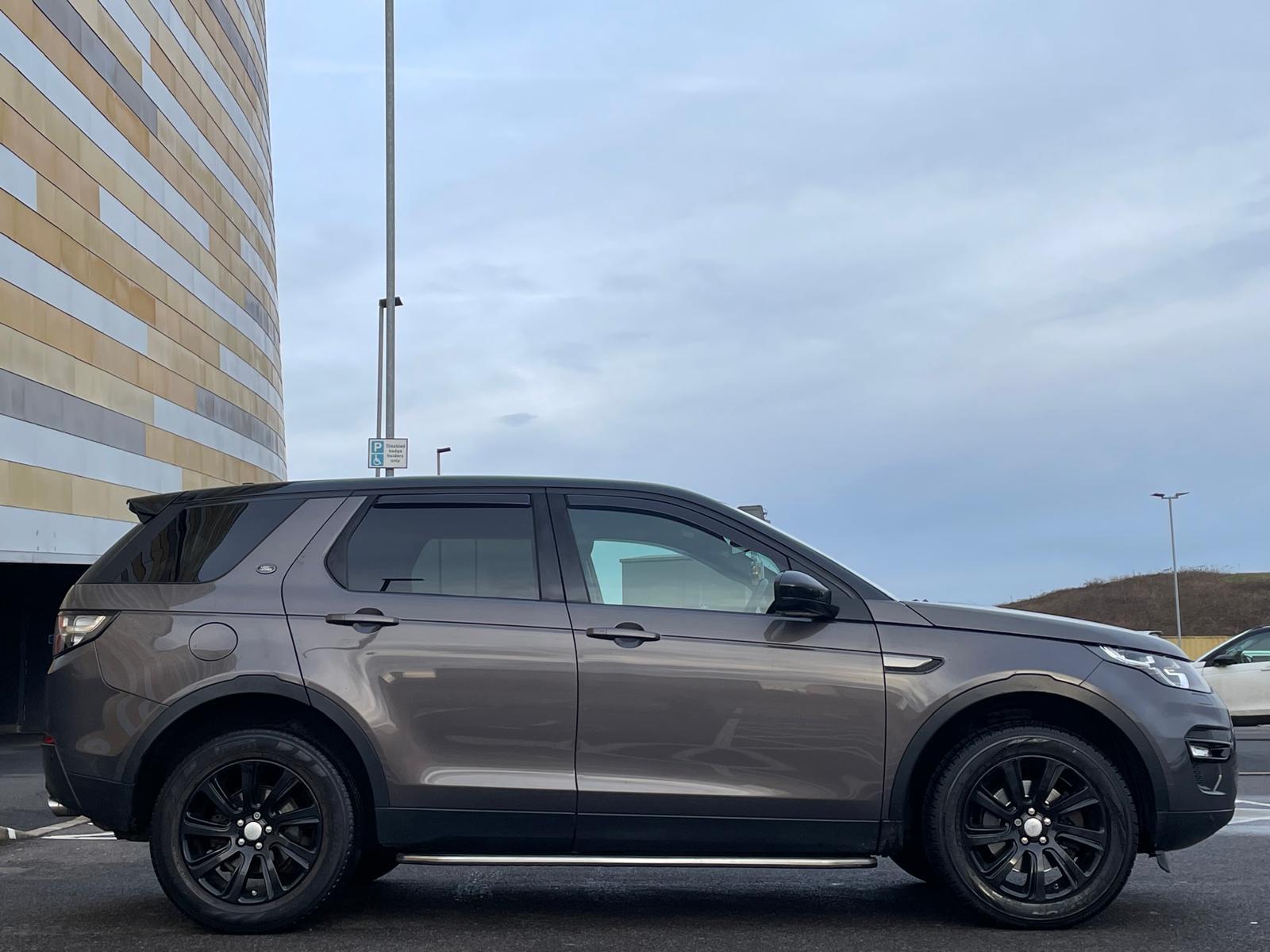 Land Rover Discovery Sport 2.0 TD4 SE Tech SUV 5dr Diesel Auto 4WD Euro 6 (s/s) (180 ps)