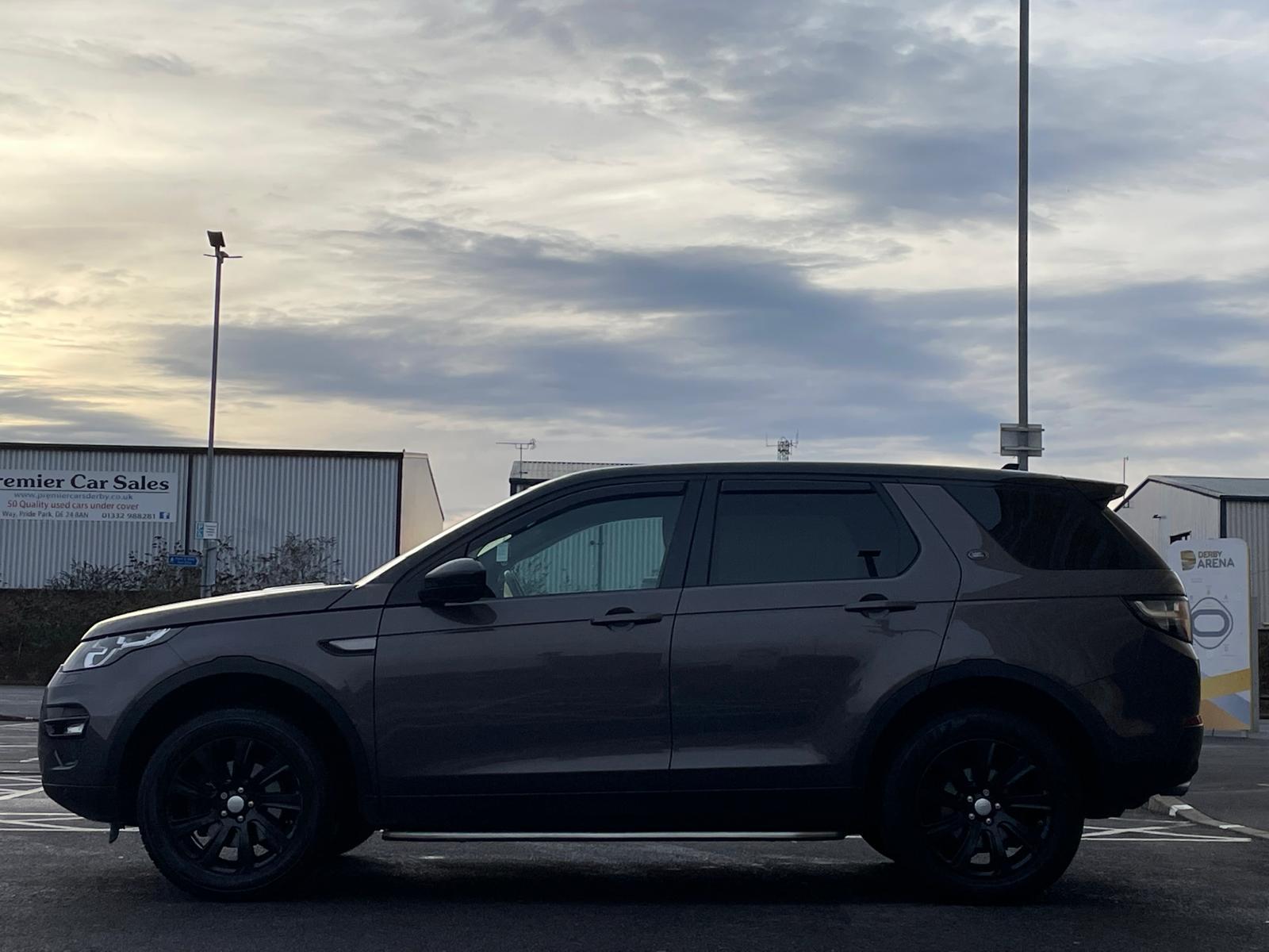 Land Rover Discovery Sport 2.0 TD4 SE Tech SUV 5dr Diesel Auto 4WD Euro 6 (s/s) (180 ps)