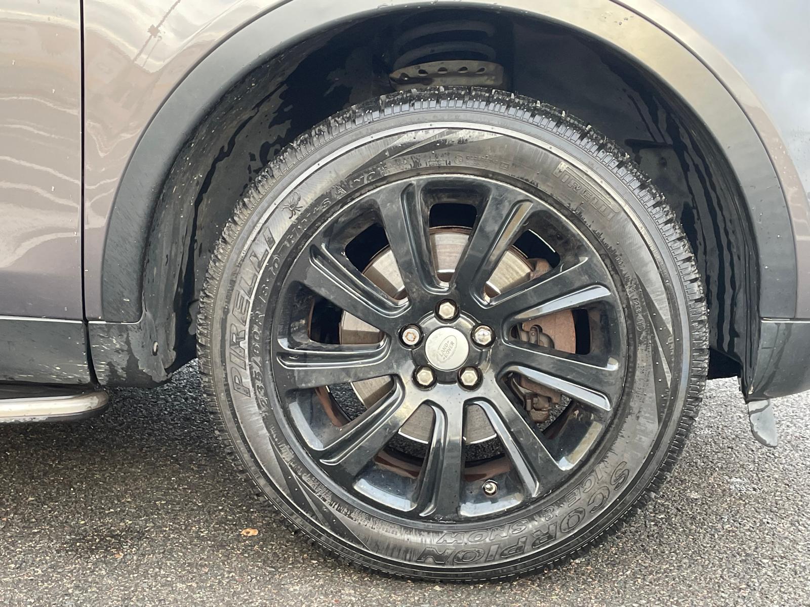 Land Rover Discovery Sport 2.0 TD4 SE Tech SUV 5dr Diesel Auto 4WD Euro 6 (s/s) (180 ps)