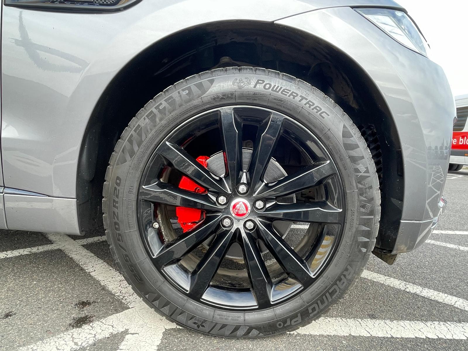 Jaguar F-PACE 2.0 D180 Chequered Flag SUV 5dr Diesel Auto AWD Euro 6 (s/s) (180 ps)