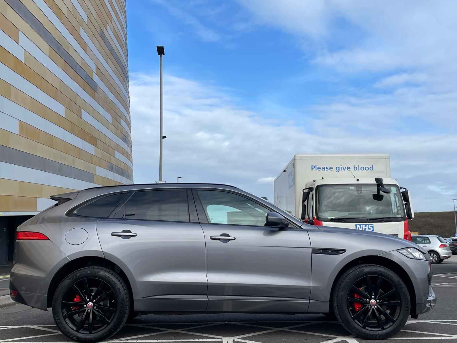 Jaguar F-PACE 2.0 D180 Chequered Flag SUV 5dr Diesel Auto AWD Euro 6 (s/s) (180 ps)