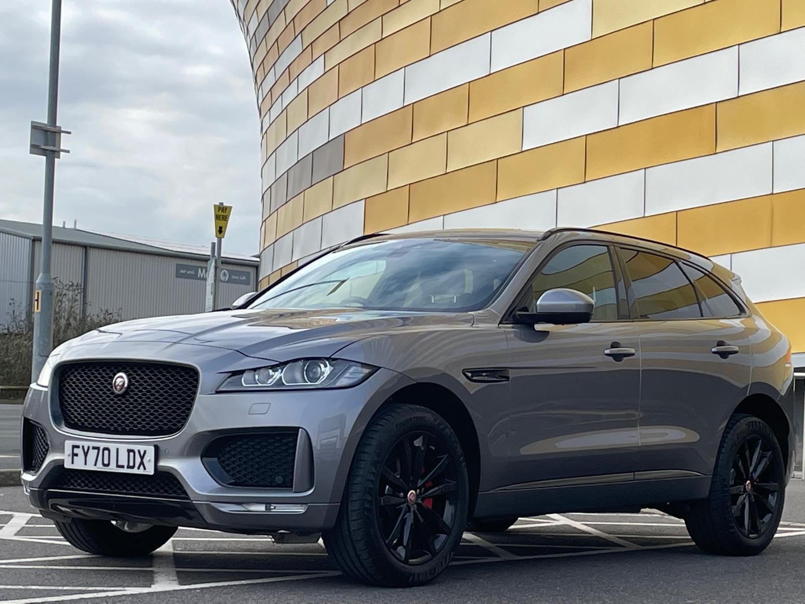 Jaguar F-PACE 2.0 D180 Chequered Flag SUV 5dr Diesel Auto AWD Euro 6 (s/s) (180 ps)