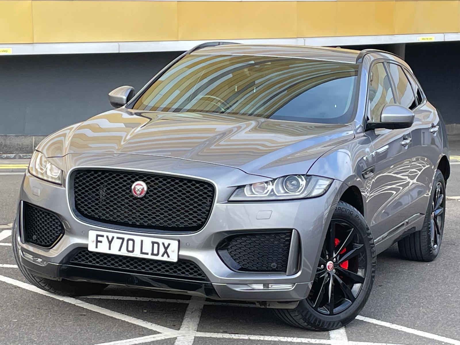 Jaguar F-PACE 2.0 D180 Chequered Flag SUV 5dr Diesel Auto AWD Euro 6 (s/s) (180 ps)