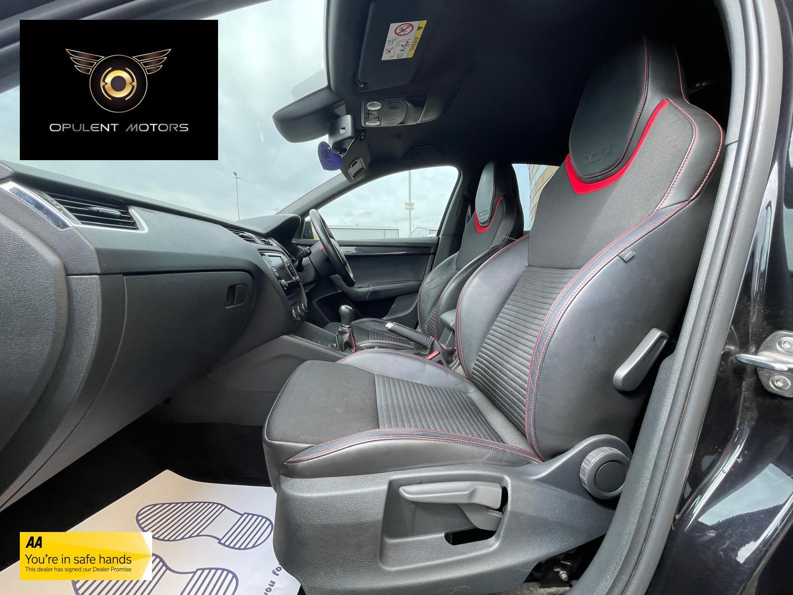 Skoda Octavia 2.0 TDI vRS Hatchback 5dr Diesel Manual Euro 6 (s/s) (184 ps)