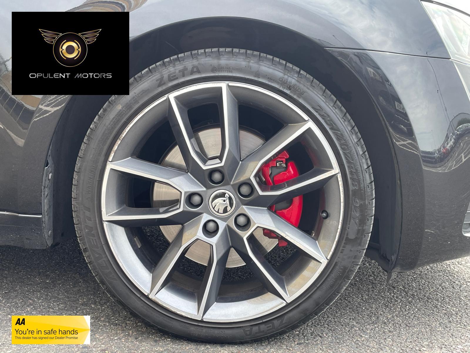 Skoda Octavia 2.0 TDI vRS Hatchback 5dr Diesel Manual Euro 6 (s/s) (184 ps)