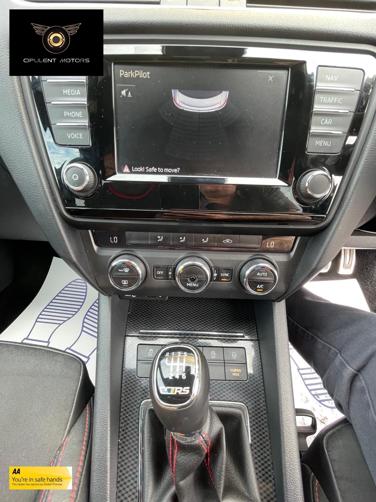 Skoda Octavia 2.0 TDI vRS Hatchback 5dr Diesel Manual Euro 6 (s/s) (184 ps)