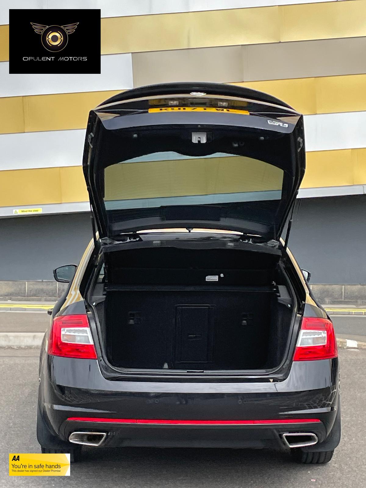 Skoda Octavia 2.0 TDI vRS Hatchback 5dr Diesel Manual Euro 6 (s/s) (184 ps)